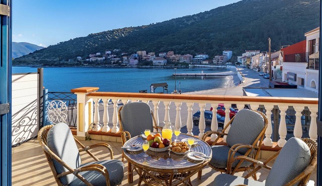 VERANDA MARE-Spacious Apartment Sea View Gem in Agia Efimia. 1' Walk to Beach! in Agia Effimia
