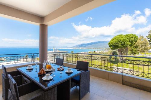 Verga Beachside Getaway with Panoramic Seaviews