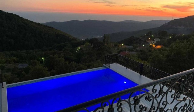 Vesper Martini Villa with Pool