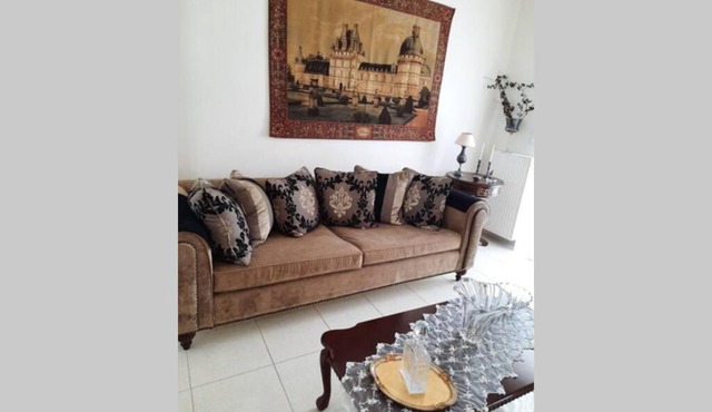 Vicky Luxury Apartment in Yeorgousioi