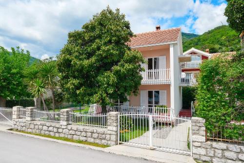 Vila Magnolia in Bijela
