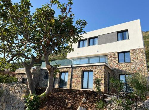 Vila MARE