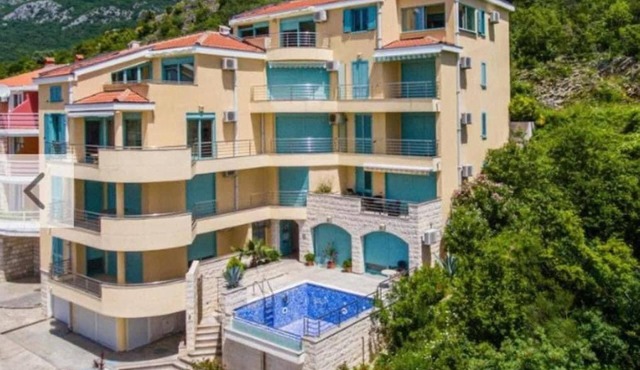 Vila NOVA Petrovac