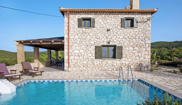 Villa 'Agricultural Andreas Dimitris' with Sea View, Private Pool and Private Terrace
