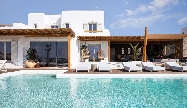Villa Aspasia, pool & jacuzzi - My Rental Homes in Mykonos
