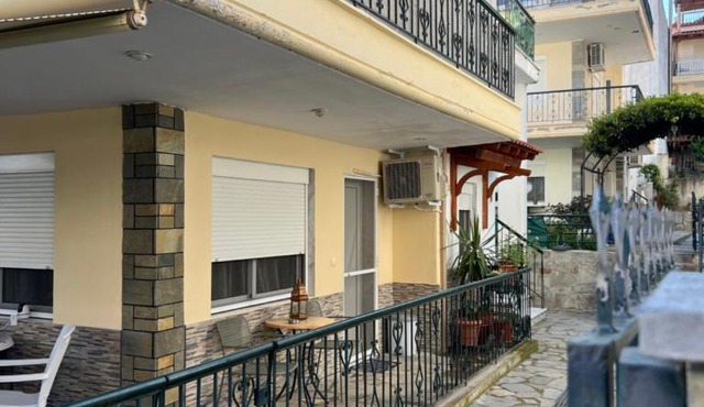 Villa Aurora Nea Flogita
