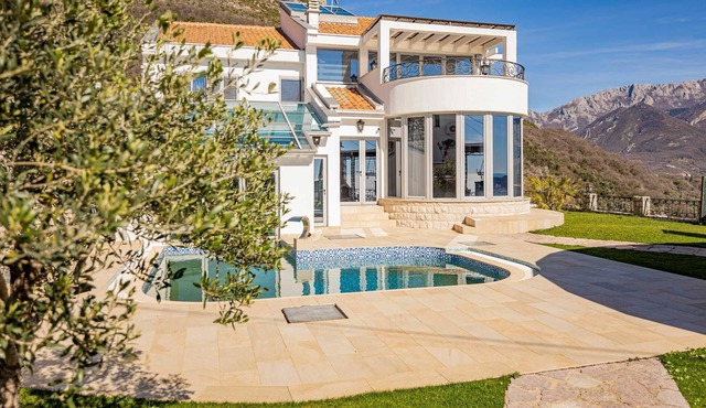 Villa Aventurine with Private Pool
