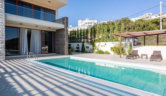 Villa Beta with Pool
