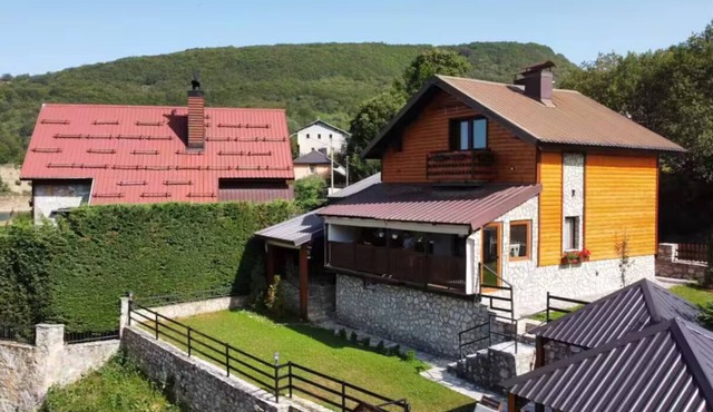 Villa Beti - Lake Views, Mountain Air & Family Comfort
