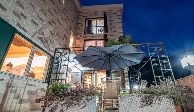 VILLA BUDVA! With sea view!