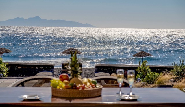 Villa By The Sea ( Golden Seagull)