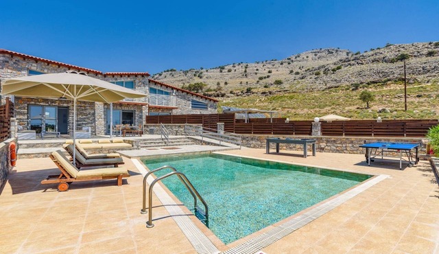 Villa Chloe Seastone by Villa Plus