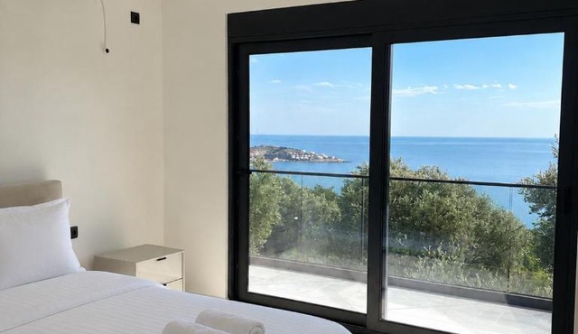 Villa Deromano