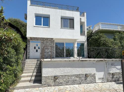 Villa Diel 300m vom Strand