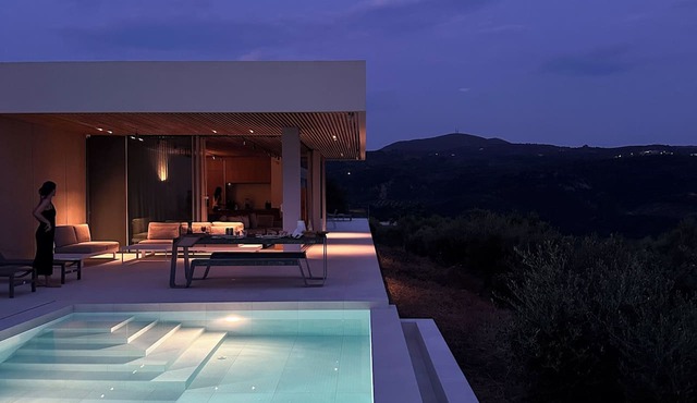 Villa Epicurean Retreat - Luxurious villa, infinity pool, sea view in Finikounda in Finikounda