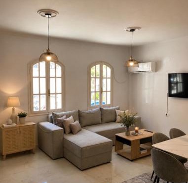 Villa Harmonia I -Elegant Retreat