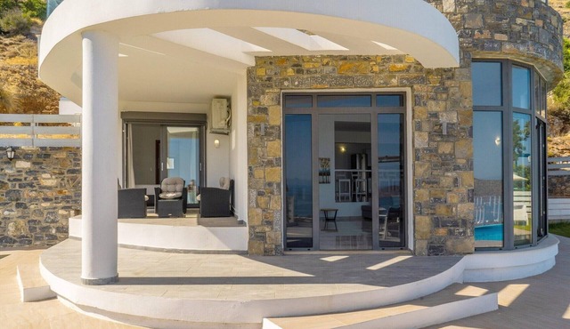 Villa in Elounda with Ocean Views & Pool in Elounda