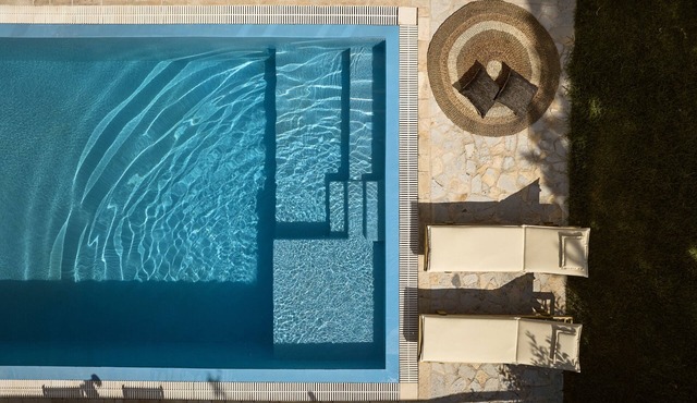 Villa 'Iokasti' with Sea View, Private Pool, and Air Conditioning