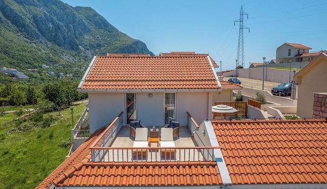 Villa Irnes - Three Bedroom Villa, Sleeps 6