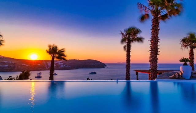 Villa Karkos - Private Boat Dock - Private Pool - Recently Renovated in Mykonos