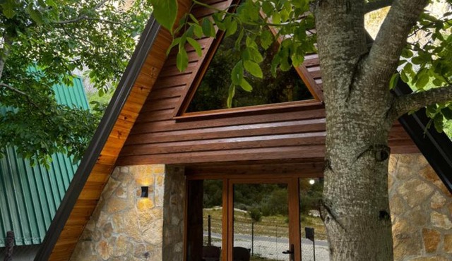 Villa Komarnica Hideaway