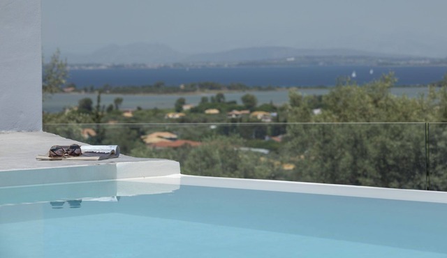 Villa Lefkia - Aloft Luxury Apartments