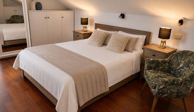 Villa Magnetic