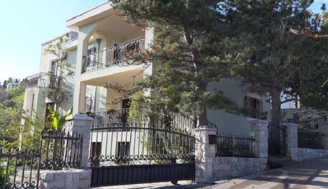 Villa Maljevik,big modern house for big family