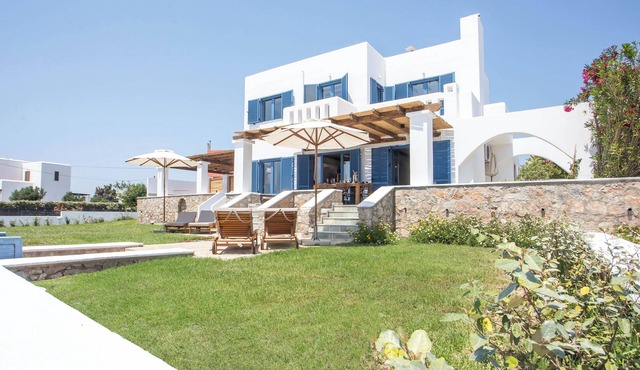 Villa Mare Mio – Beachfront, newly rennovated, 3 bedroom