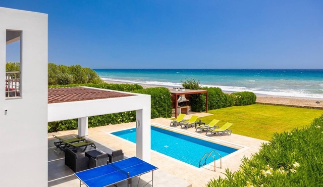 Villa Metis - Three Bedroom Villa, Sleeps 6