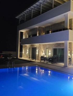 Villa Moonlight