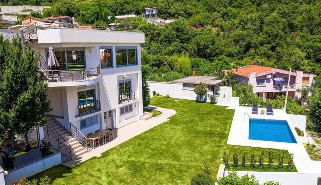 Villa Nikola