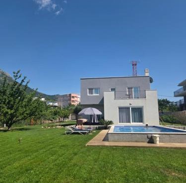 Villa Oaza