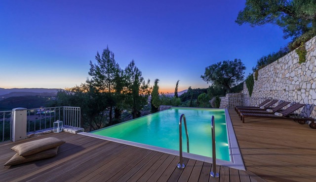 Villa Oliva - 2BD Villa with Private Pool