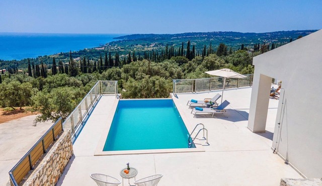 Villa Olive Cottage by Villa Plus
