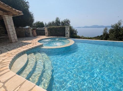 Villa Olive Grove Infinity Views & Timeless Luxury