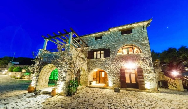 Villa Poseidon - Superior Suite In Zante w Pool