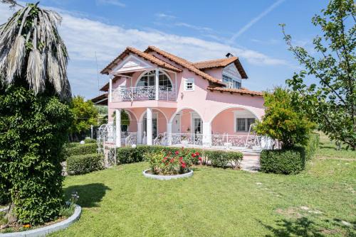 Villa Regina By The Sea