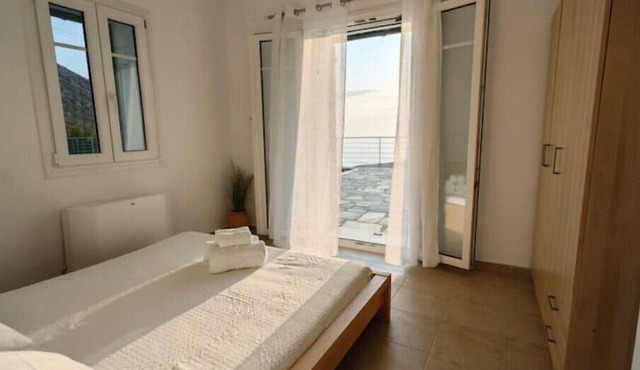 Villa Saloustros in Syros