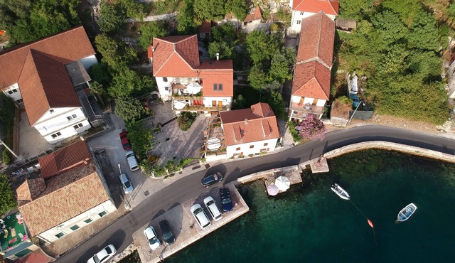 Villa Serventi, Apartment with Sea View Balcony