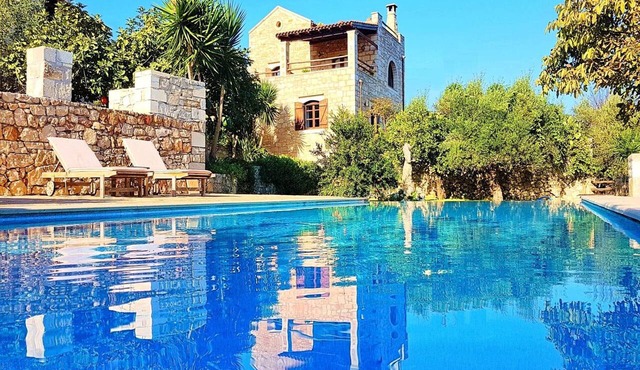 Villa 'Studio For 2 Adults' with Mountain View, Wi-Fi and Air Conditioning in Sellia