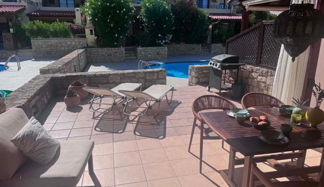 Villa Tone- velutstyrt villa med privat basseng og BBQ in Asprouliánoi