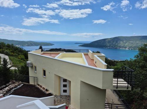 Villa Tre Tri