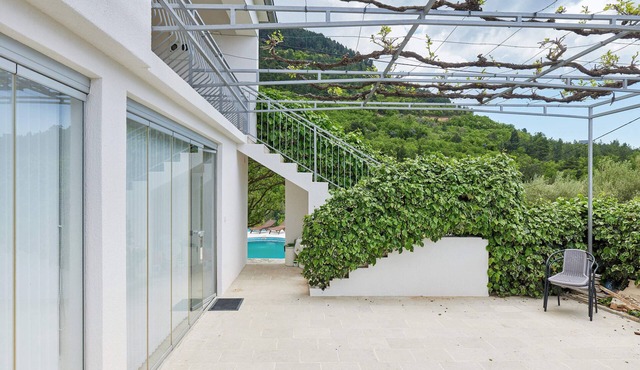 Villa Valeriana with Outdoor Pool