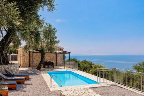 Villa Vedere by Villa Plus in Agní