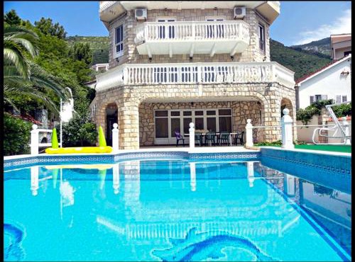 Villa VIktoria