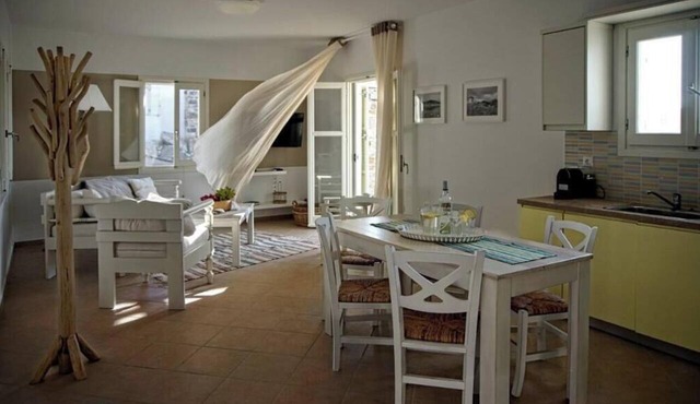 Villa Zephyra – A Peaceful Cycladic Escape with Sea & Sunset Views