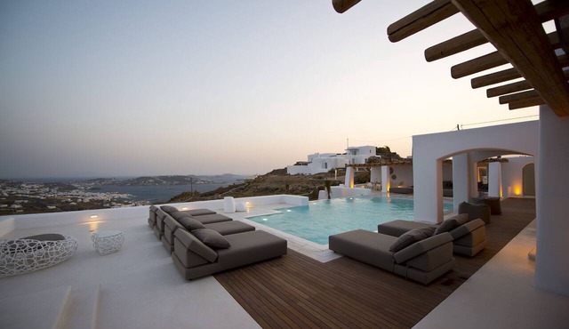 Villa Zircon