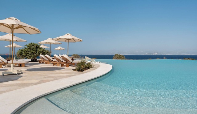 Vione Paros Hotel