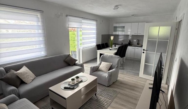 Visitor Apartment-Plav